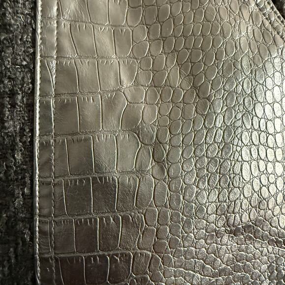 CHRISTIAN LACROIX | Black Boucle Vegan Croc Leather Button front Mini Skirt Sz 2 - Picture 2 of 6